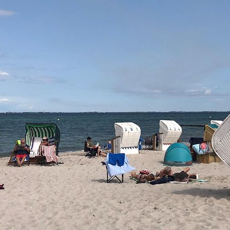 Ferienwohnung Sandkueste Mit Strandkorb & Indoor Spielplatz ไฮลิเกนฮาเฟิน ภายนอก รูปภาพ