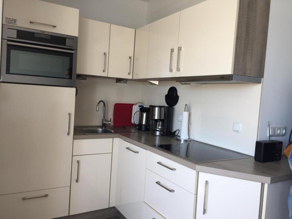 Ferienwohnung Sandkueste Mit Strandkorb & Indoor Spielplatz ไฮลิเกนฮาเฟิน ภายนอก รูปภาพ